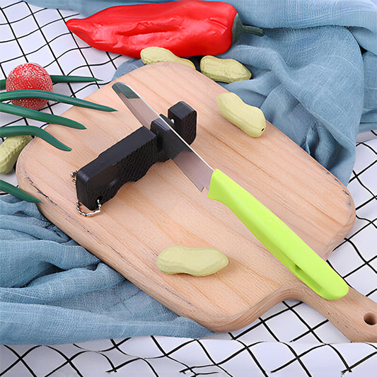 aiguiseur-couteau-de-poche-noir-pratique
