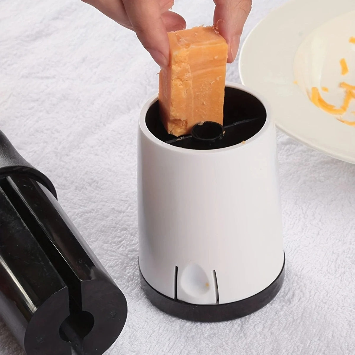 râpe-à-fromage-cheesemill-remplir